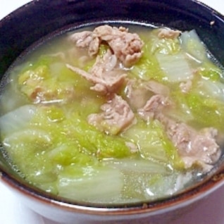 超簡単☆豚肉と白菜の鶏ガラスープ煮